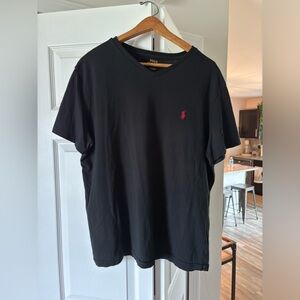 Men’s polo size XL